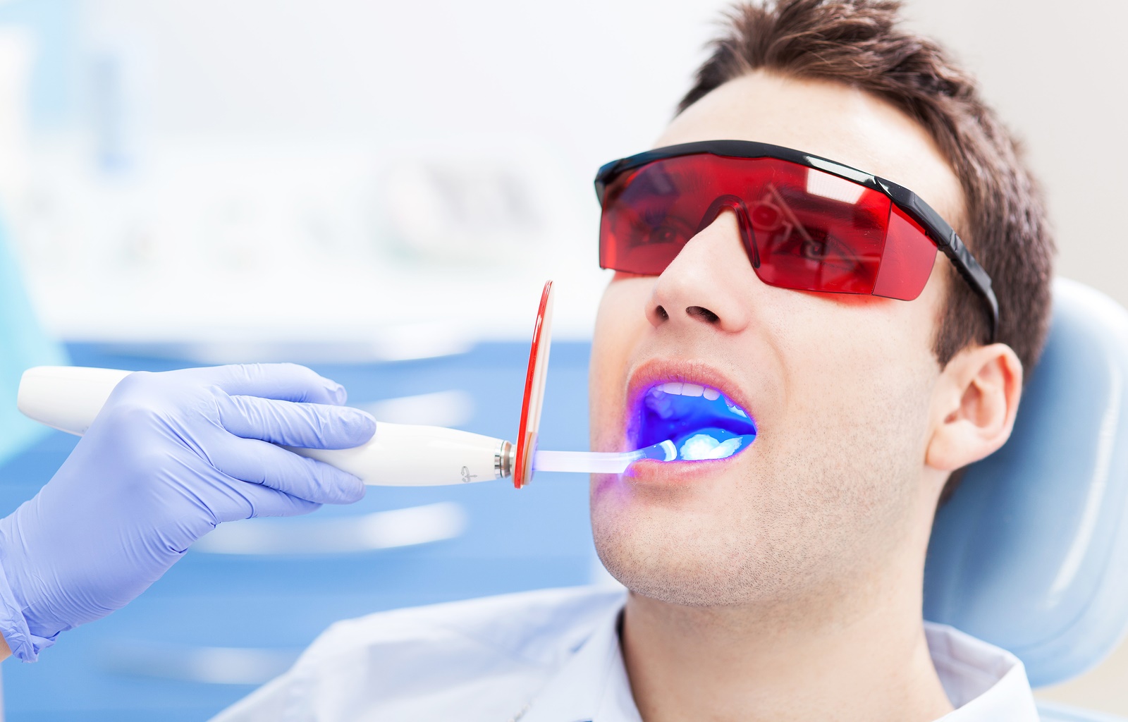 Dentist ultraviolet light equipment